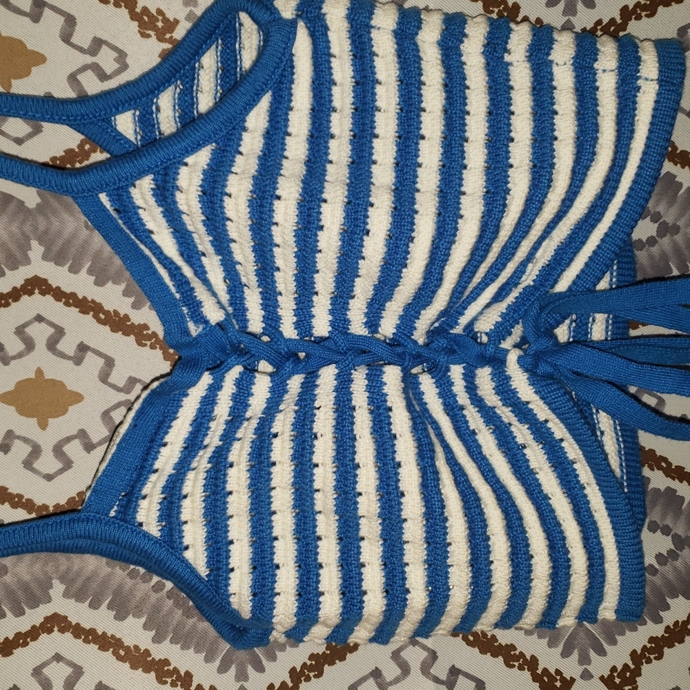 Halter top - Picture 4 of 4